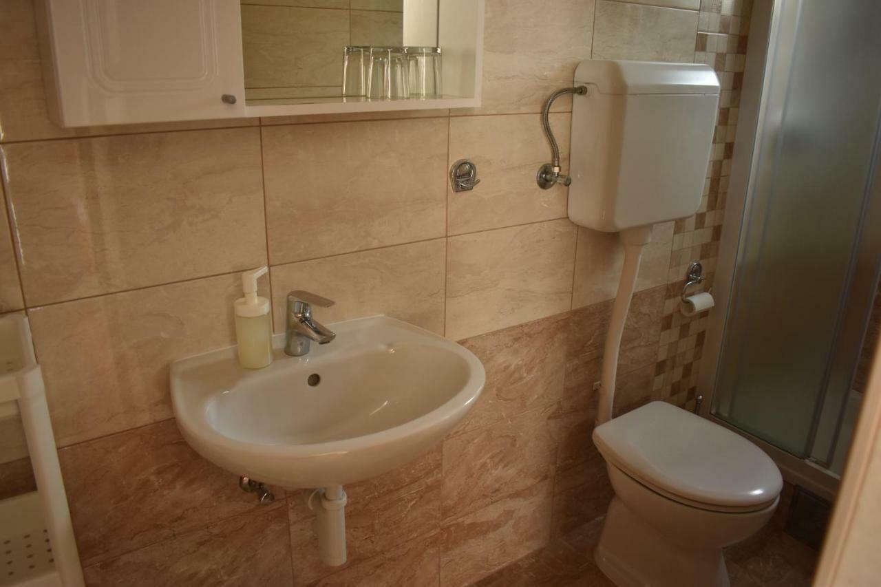Guest House Micin Vodice Exteriér fotografie